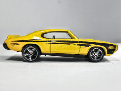 Pontiac GTO Hot Wheels 1:64 Luzak Żółty Muscle Car – zdjęcie 4