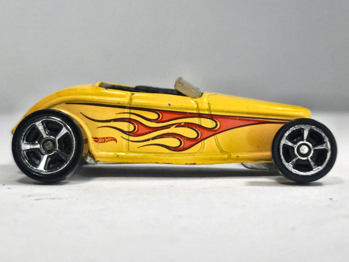'33 Ford Hot Wheels 2008 Żółty 1:64 – zdjęcie 4