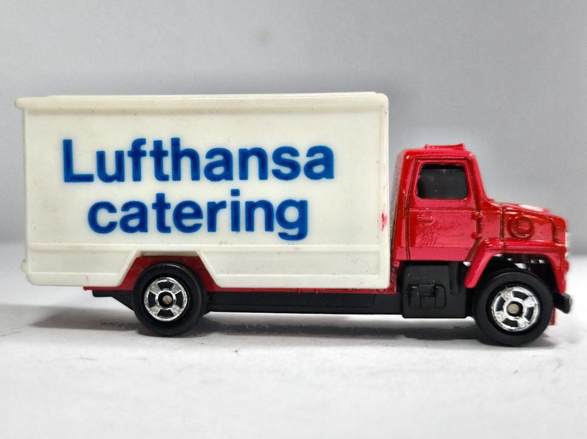 Ciężarówka Lotniskowa "Lufthansa catering" Zylmex 1:64 Biały Catering – zdjęcie 4