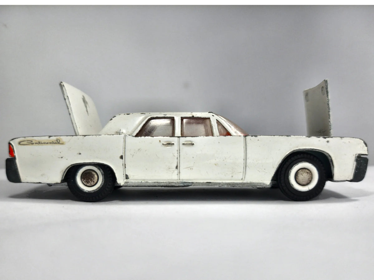 Ford Lincoln Continental Tekno Biały 1:43 Made in Denmark – zdjęcie 4