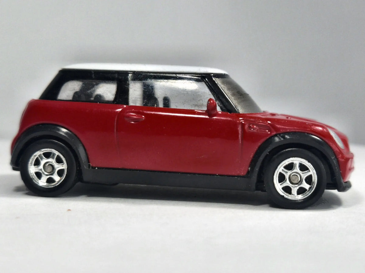 Mini Cooper Welly Czerwony 1:48 – zdjęcie 4