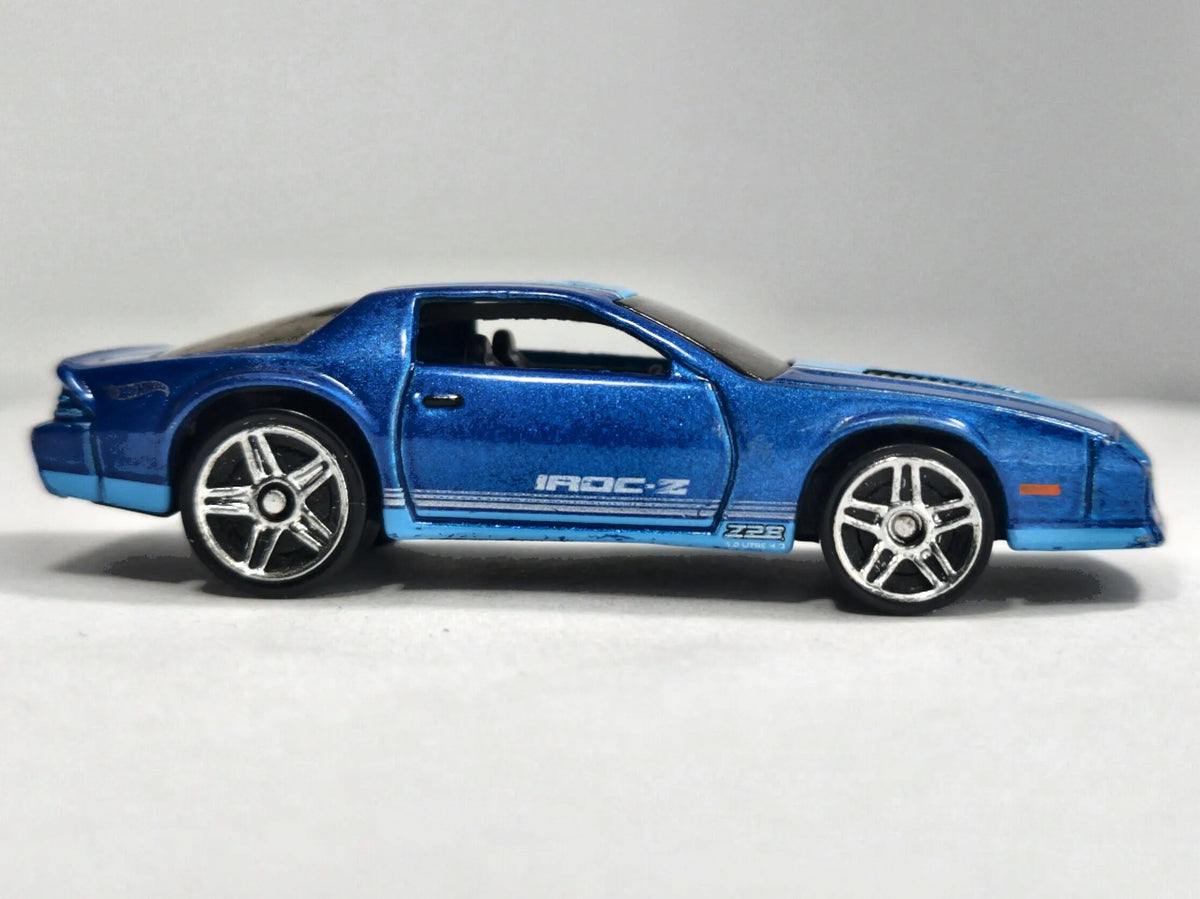 CHEVROLET CAMARO Z28, Hot Wheels 2011, V5310, Niebieski, 1:64, Resoraki – zdjęcie 4
