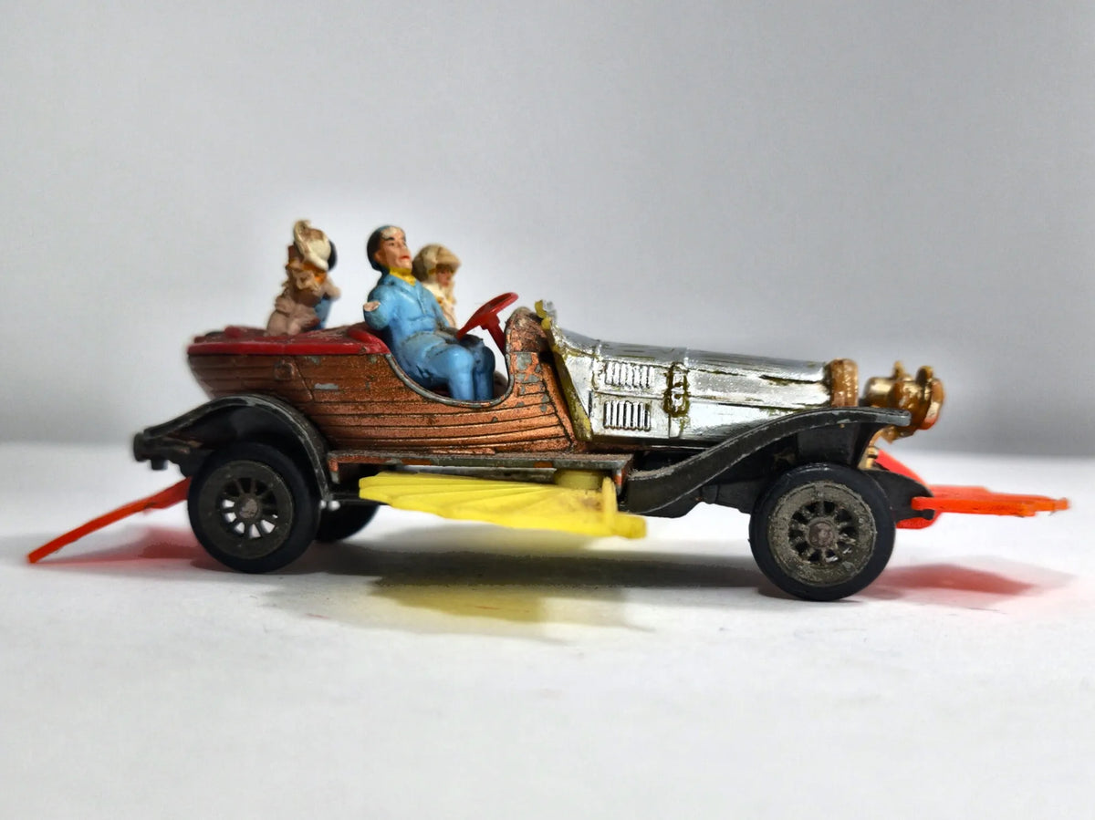 CHITTY CHITTY BANG BANG Husky '60 Brązowy 1:50 Made in Great Britain – zdjęcie 4