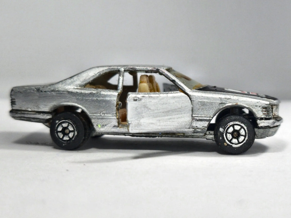 MERCEDES-BENZ 500 SEC, Yatming, Die cast NO.1087, Srebrny, 1:64, Resoraki – zdjęcie 4