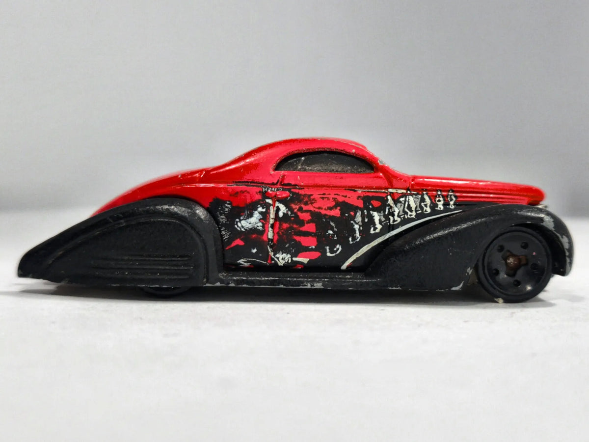 SWOOP COUPE, Hot Wheels 2002, Die cast, Czerwony, 1:43, Resoraki – zdjęcie 4