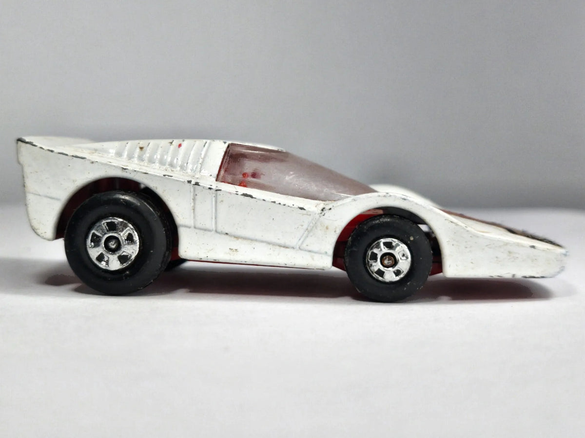 FANDANGO Matchbox Made in England 1975 Biały 1:64 – zdjęcie 4
