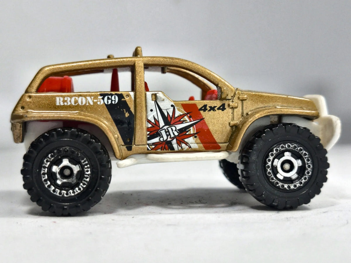 4X4 Buggy Matchbox 2002 1:72 Luzak Złoty – zdjęcie 4