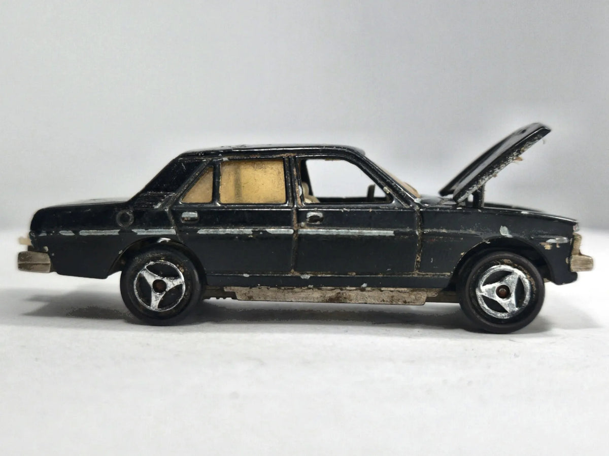 PEUGEOT 604 Majorette '70 Czarny 1:60 Made in France – zdjęcie 4