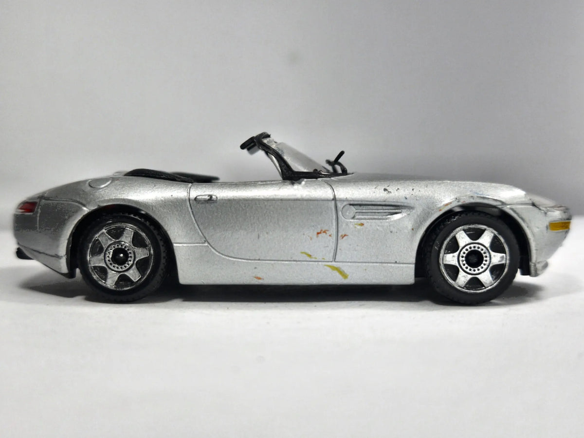 BMW Z8 Bburago 1:43 Luzak Srebrny – zdjęcie 4