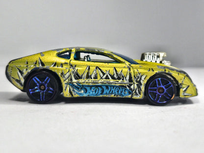 Muscle car Overbored 454 Hot Wheels 2001 Żółty 1:64 – zdjęcie 4