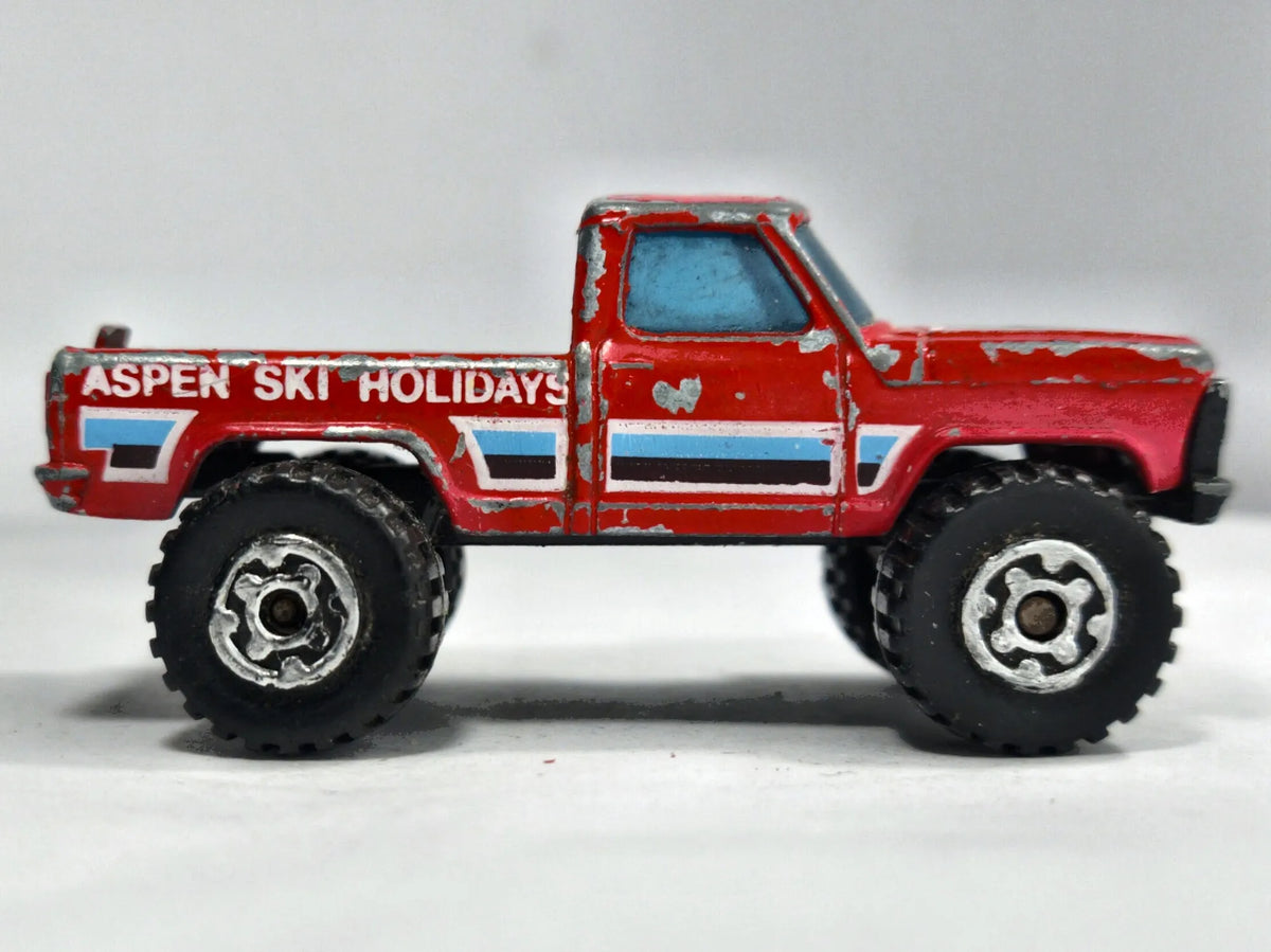 Mini Pick Up Matchbox 1981 Superfast 1:45 Pickup ASPEN SKI HOLIDAYS Luzak – zdjęcie 4