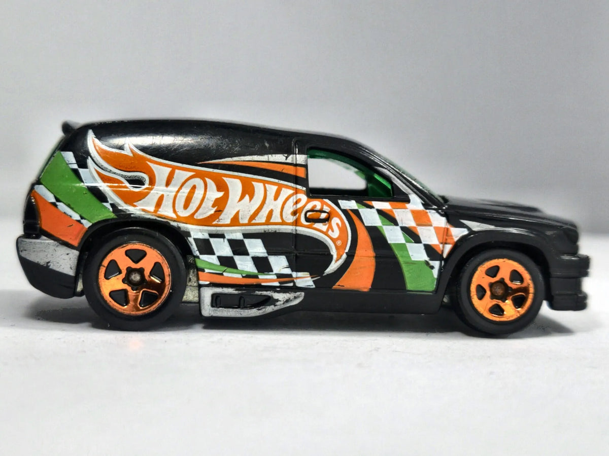 Fandango Hot Wheels 2003 Mainline 1:64 Luzak Czarny – zdjęcie 4