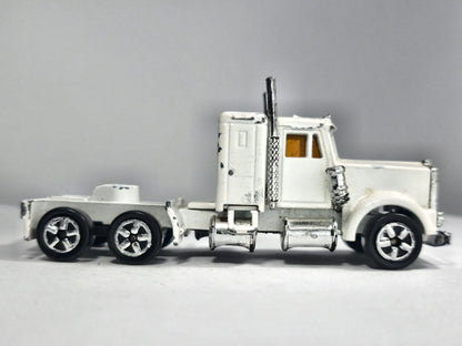 Ciągnik Siodłowy Kenworth Majorette Biały 1:87 – zdjęcie 4