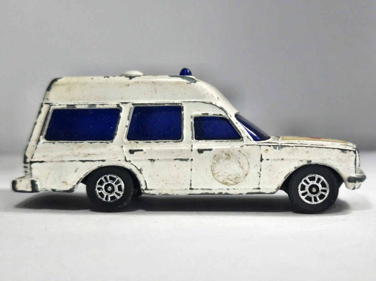 MERCEDES BENZ 2200 BINZ AMBULANCE, Corgi, Die cast, Biały, 1:64, Resoraki – zdjęcie 4