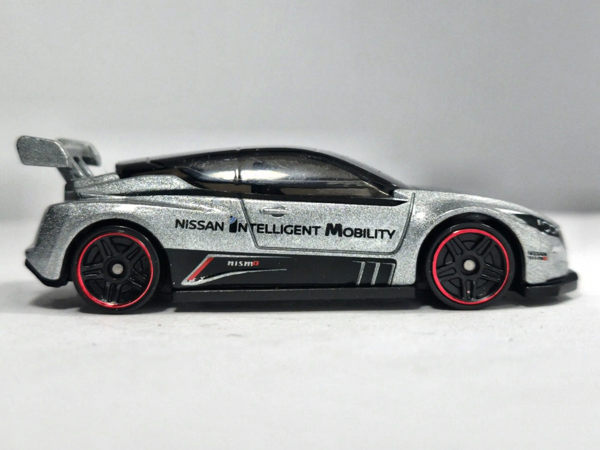 Nissan Leaf Nismo RC_02 Hot Wheels 2020 HW Green Speed 1:64 Luzak Srebrny – zdjęcie 4
