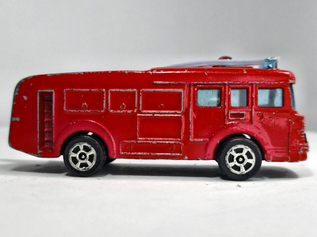 ERF FIRE TENDER Straż pożarna Corgi '80 Czerwony 1:64 Made in Gt Britain – zdjęcie 4