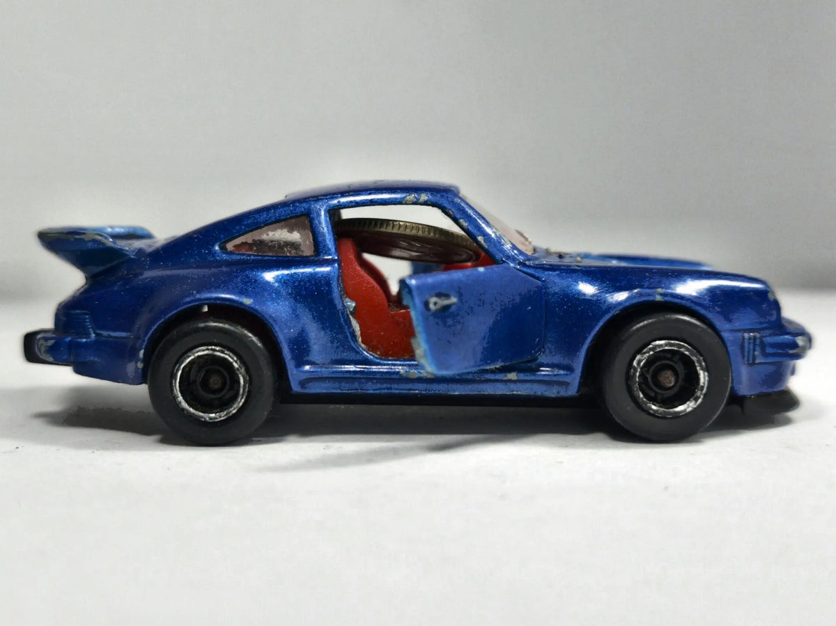 Porsche Turbo Majorette 1:57 Made in France Luzak Niebieski – zdjęcie 4