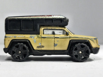 Jeep Cherokee Fastlane 1:64 Kamper 4x4 Luzak – zdjęcie 4