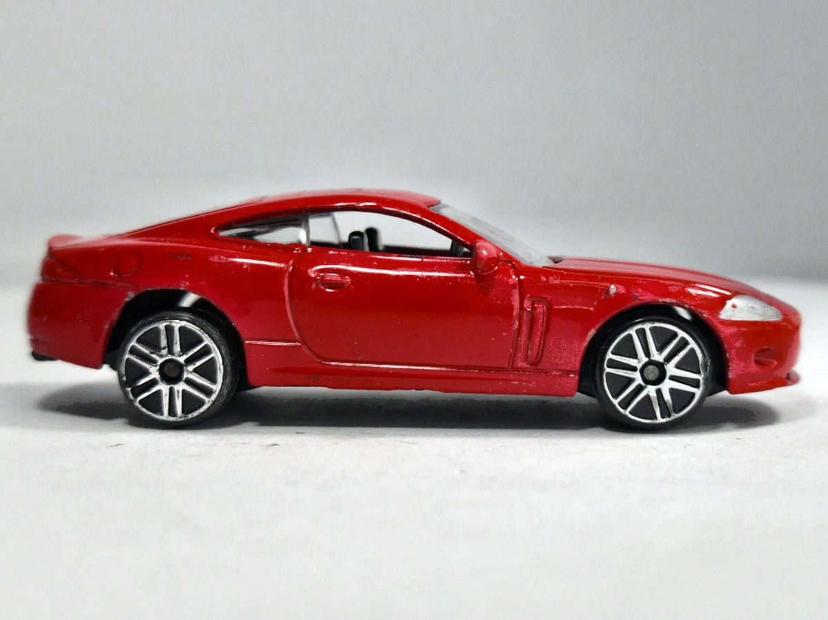 JAGUAR XK COUPE Motor Max Czerwony 1:60 – zdjęcie 4