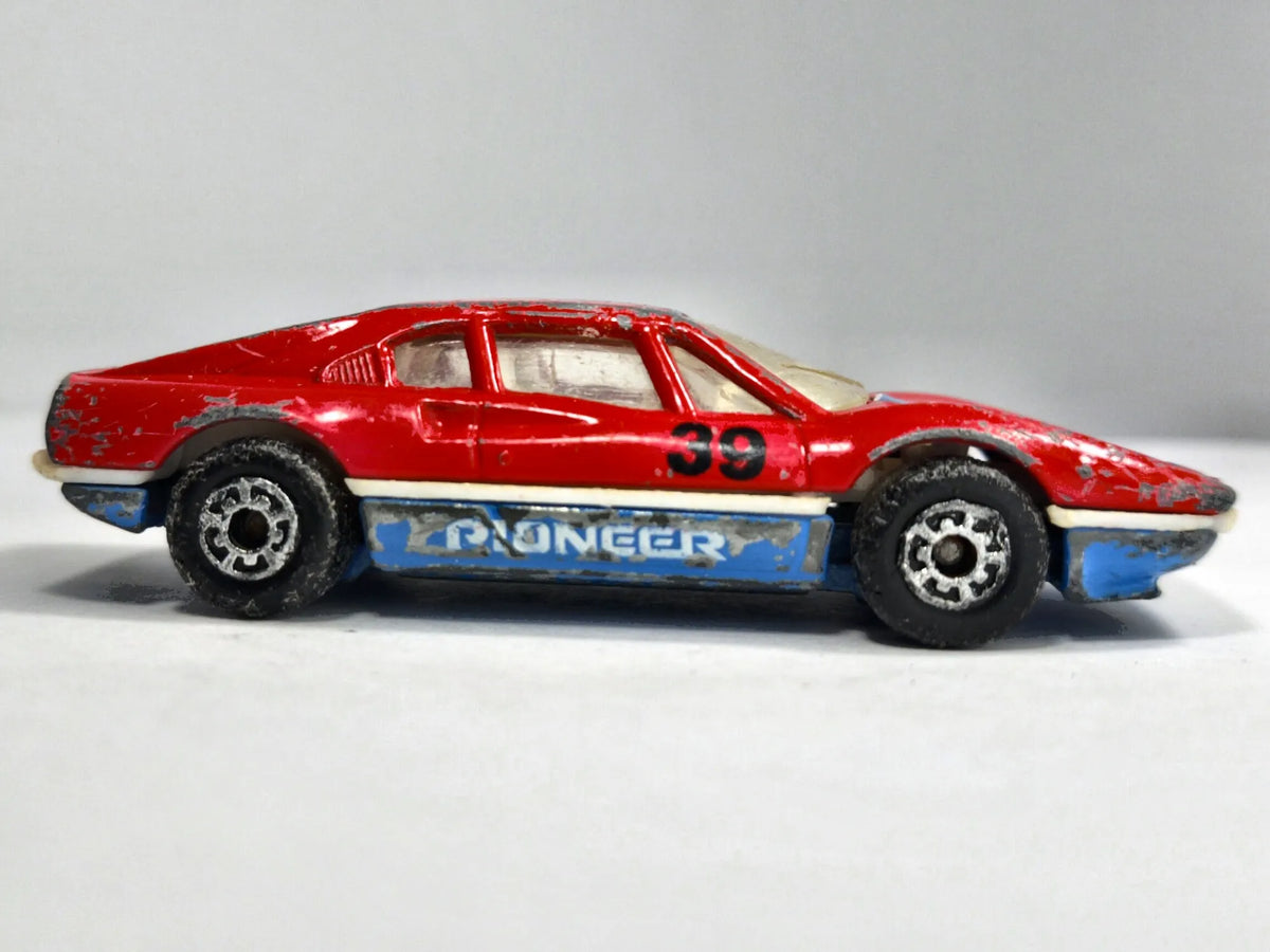 FERRARI 308 GTB Matchbox 1981 Czerwony 1:57 Made in Macau – zdjęcie 4