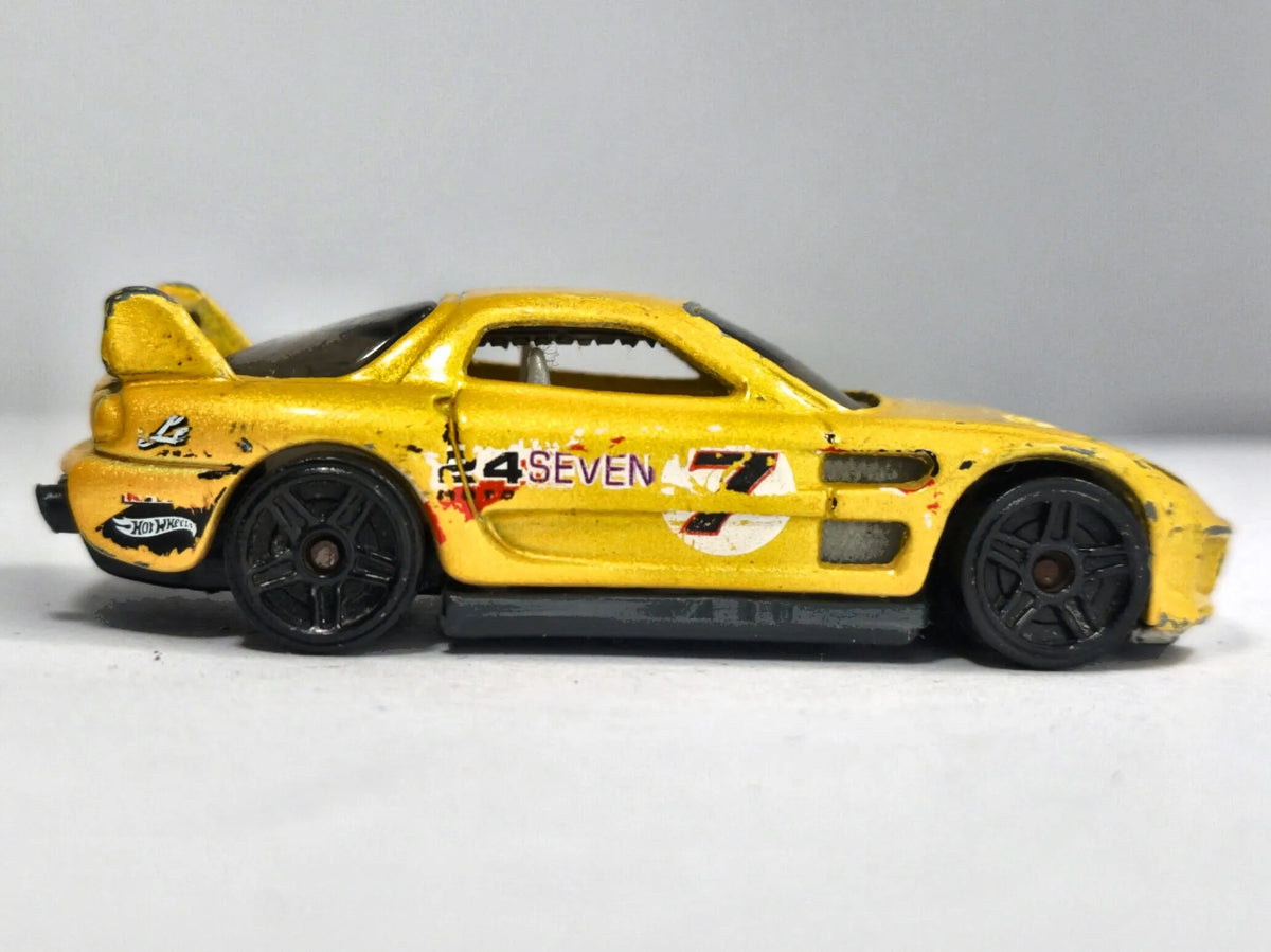 24/Seven Hot Wheels 2007 New Models 1:64 Luzak Żółty – zdjęcie 4