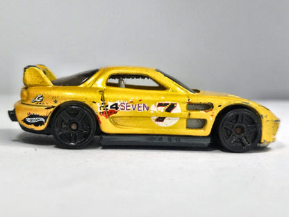 24/Seven Hot Wheels 2007 New Models 1:64 Luzak Żółty – zdjęcie 4
