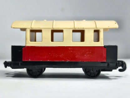 Passenger Coach Matchbox 1978 Superfast 1:64 Made in England Luzak Czerwony – zdjęcie 4