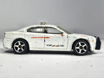 Dodge Charger Pursuit Policja Matchbox 2012 Biały 1:57 – zdjęcie 4