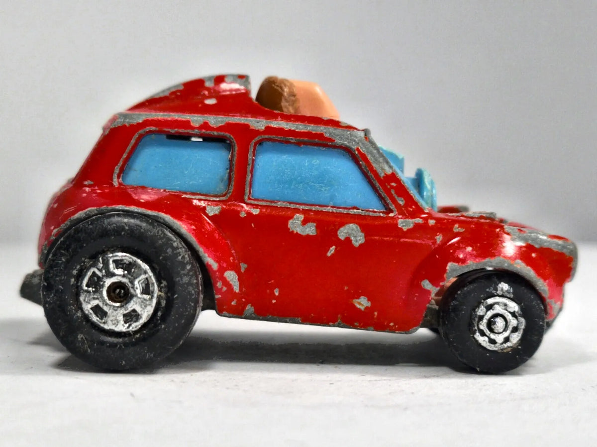 Mini-Ha-Ha Matchbox 1975 Juniors 1:79 Made in Gt Britain Luzak Czerwony – zdjęcie 4