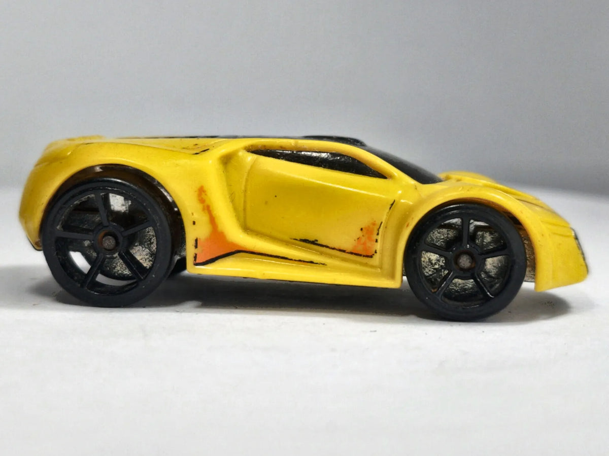 ULTRA RAGE Hot Wheels Żółty 1:64 – zdjęcie 4