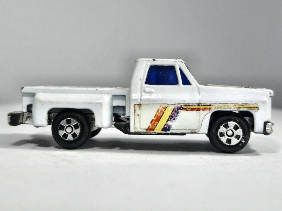 Chevrolet C10 Stepside Zylmex Biały 1:64 – zdjęcie 4