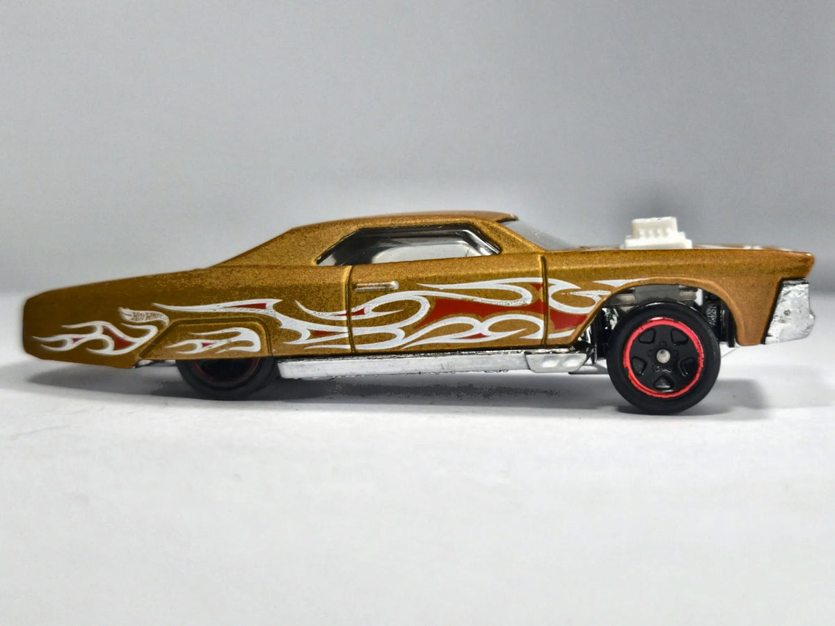 LAYIN' LOWRIDER, Hot Wheels 2021, Die cast HCT39, Złoty, 1:64, Resoraki – zdjęcie 4