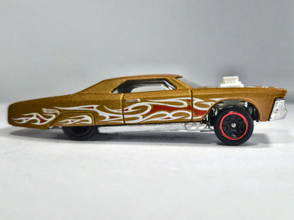 LAYIN' LOWRIDER, Hot Wheels 2021, Die cast HCT39, Złoty, 1:64, Resoraki – zdjęcie 4