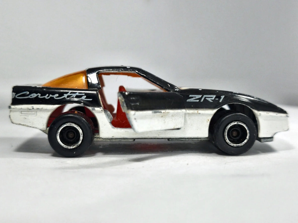 Chevrolet Corvette Majorette 1:57 Made in France 3 Luzak Biały – zdjęcie 4