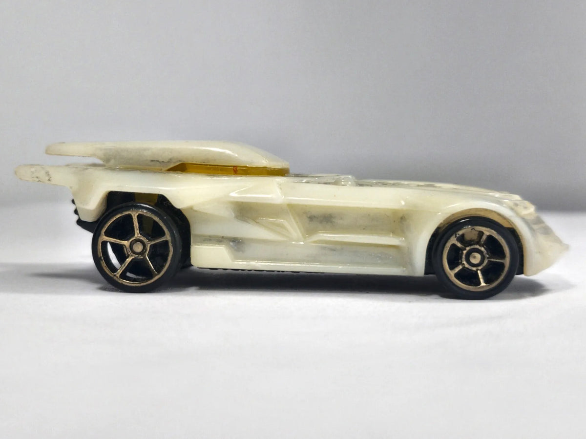 Batmobile Batman DC Comics (s19) Hot Wheels 2003 Biały 1:64 Batman Custom – zdjęcie 4
