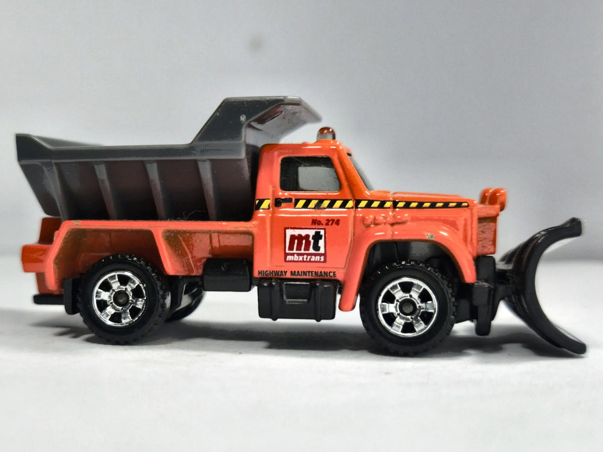 Max Trans Matchbox 2014 Pomarańczowy 1:64 – zdjęcie 4