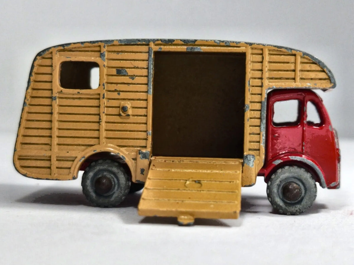MARSHALL HORSE BOX MK7 Matchbox '50 Czerwony i Kremowy 1:72 Made in England – zdjęcie 4