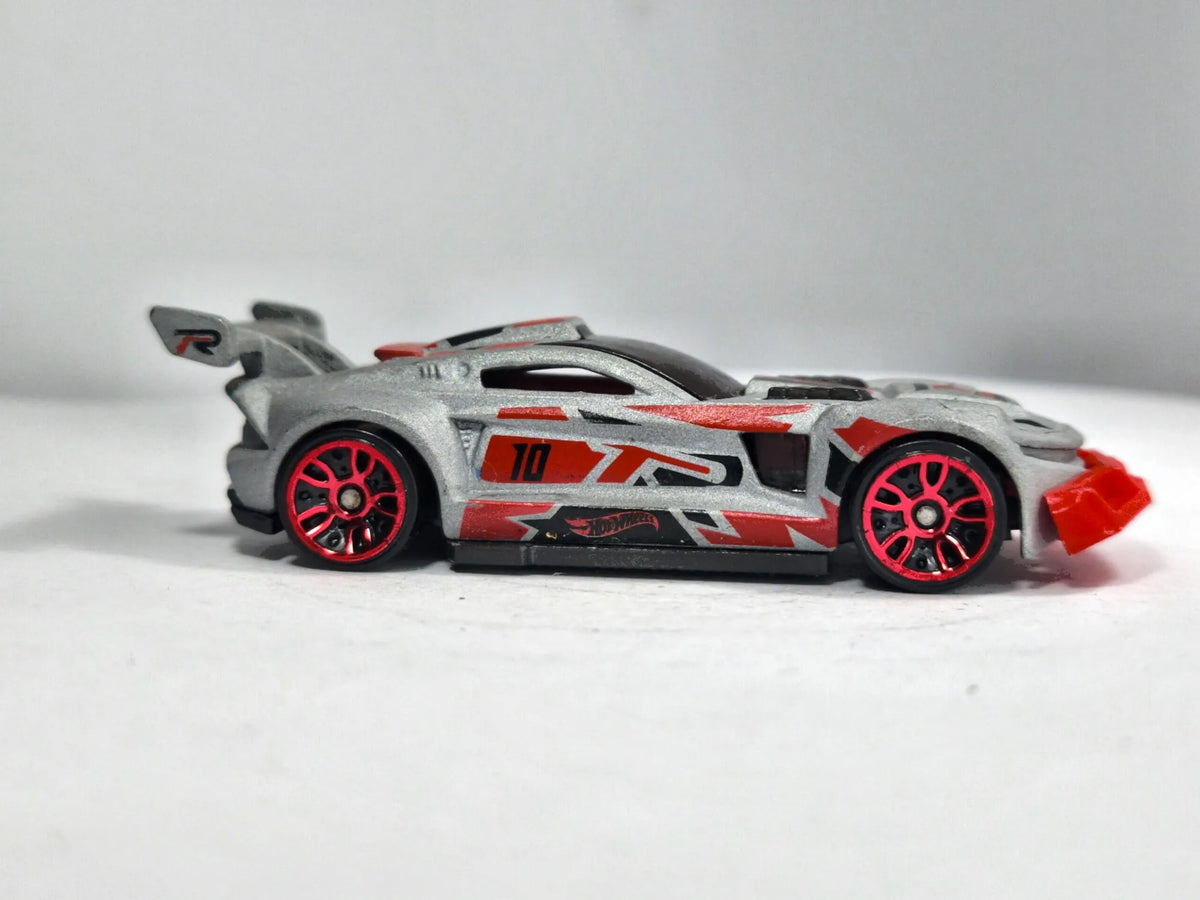 Track Ripper Hot Wheels 2017 HW Speed Graphics 1:64 10 Luzak Srebrny – zdjęcie 4