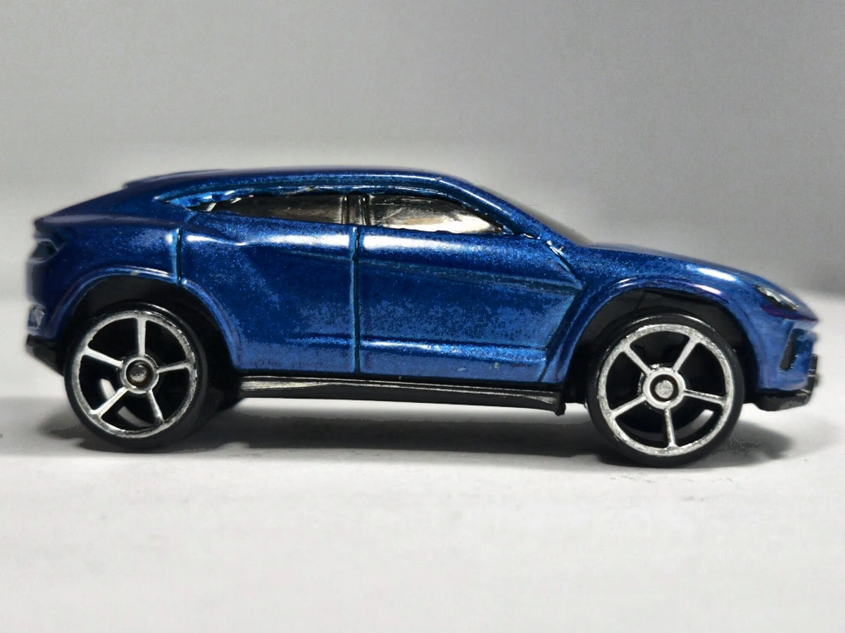 LAMBORGHINI URUS, Hot Wheels 2014, Die cast H31, Niebieski, 1:64, Resoraki – zdjęcie 4
