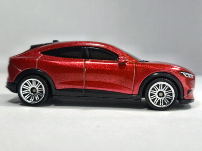 '21 FORD MUSTANG MACH-E SUV, Matchbox 2022, Die cast MB1303, Czerwony, 1:64 – zdjęcie 4