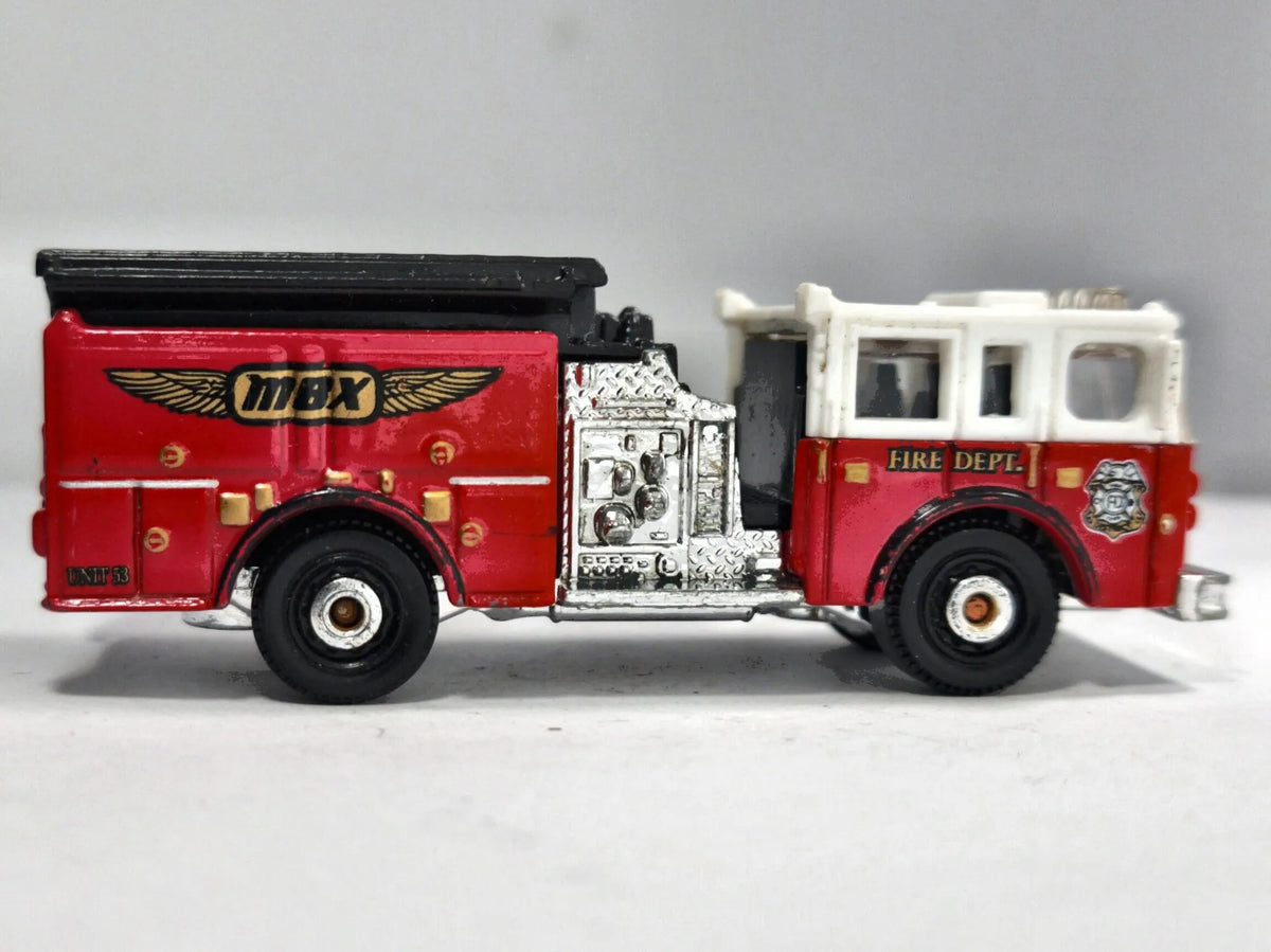 Pierce Dash Fire Engine Matchbox 1:64 Wóz strażacki Luzak Straż pożarna – zdjęcie 4