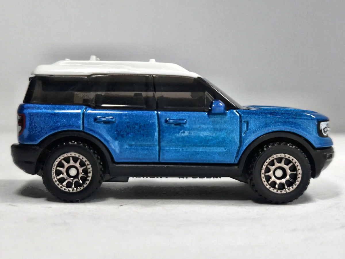2022 Ford Bronco Sport Matchbox 2023 Mainline 1:64 Niebieski Miejski – zdjęcie 4