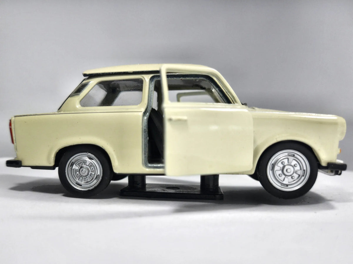 Trabant 601 Welly Kremowy 1:26 – zdjęcie 4