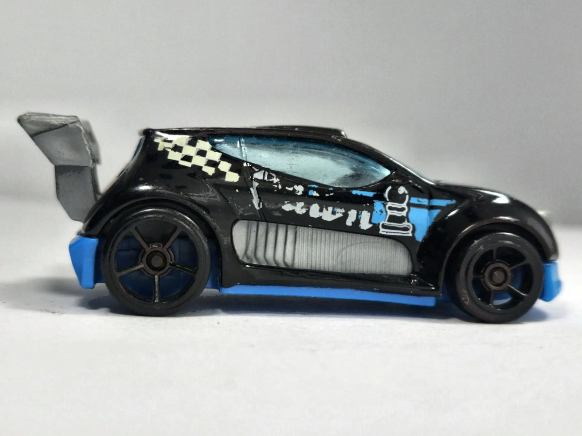 Fast 4Wd Hot Wheels 2001 1:64 HW Checkmate Luzak Czarny „Pawn” – zdjęcie 4