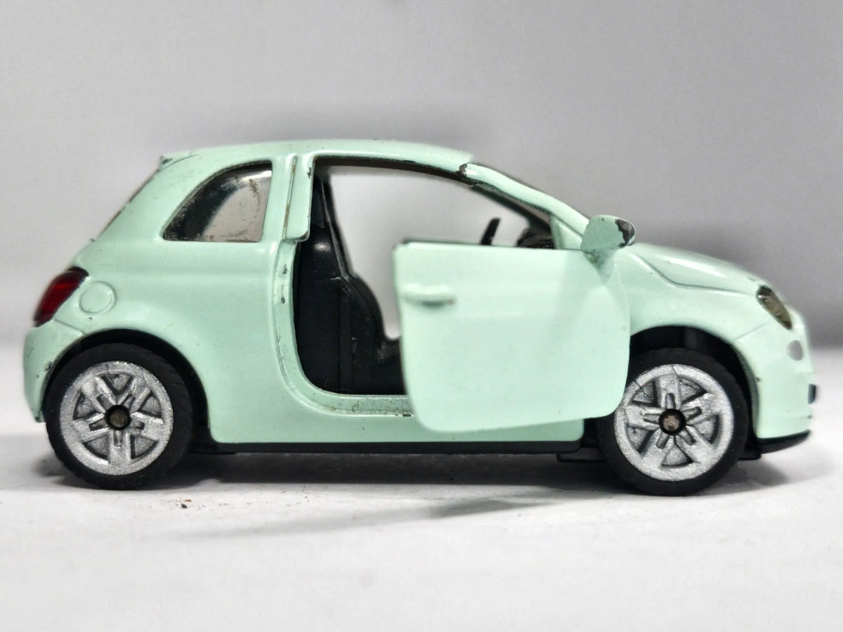 Fiat 500 SIKU 1:55 Made in Germany Luzak Miętowy – zdjęcie 4