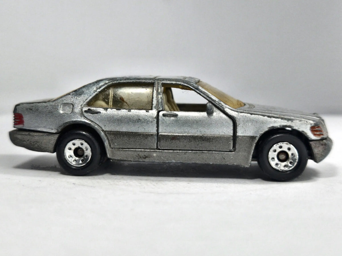 Mercedes-Benz 600 Sel Matchbox 1992 Mainline 1:72 Luzak Srebrny – zdjęcie 4