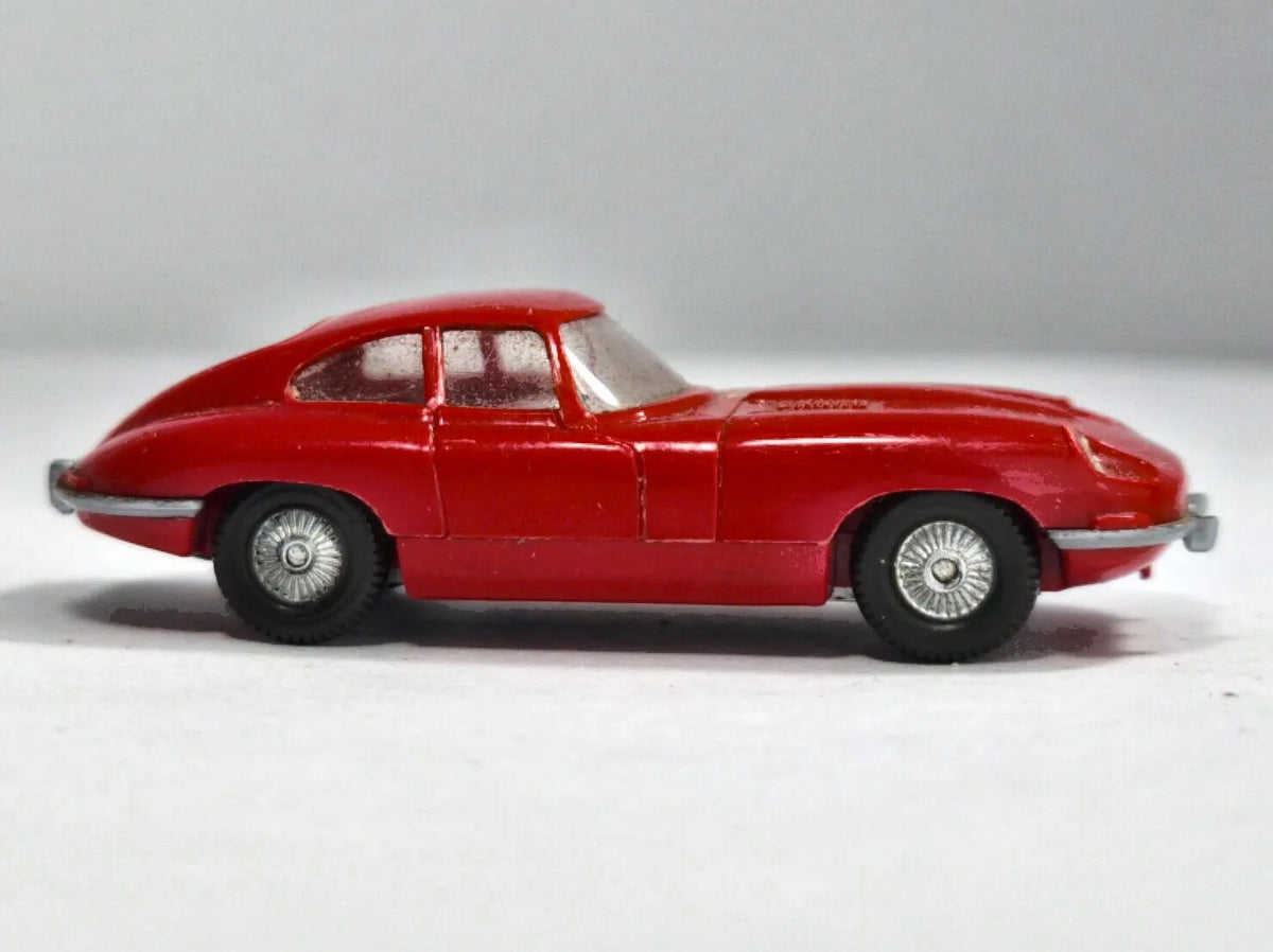 Jaguar E-Type Coupe Mini Jet Wiking '80 Czerwony 1:87 Made in Germany – zdjęcie 4