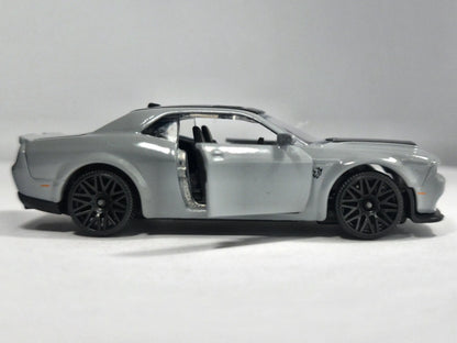 DODGE CHALLENGER SRT HELLCAT, Majorette Premium 2021, REF:238C, Szary, 1:62 – zdjęcie 4