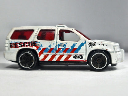 '07 CHEVY TAHOE, Hot Wheels 2007, Die cast 1186 MI I NL Biały 1:64 Resoraki – zdjęcie 4