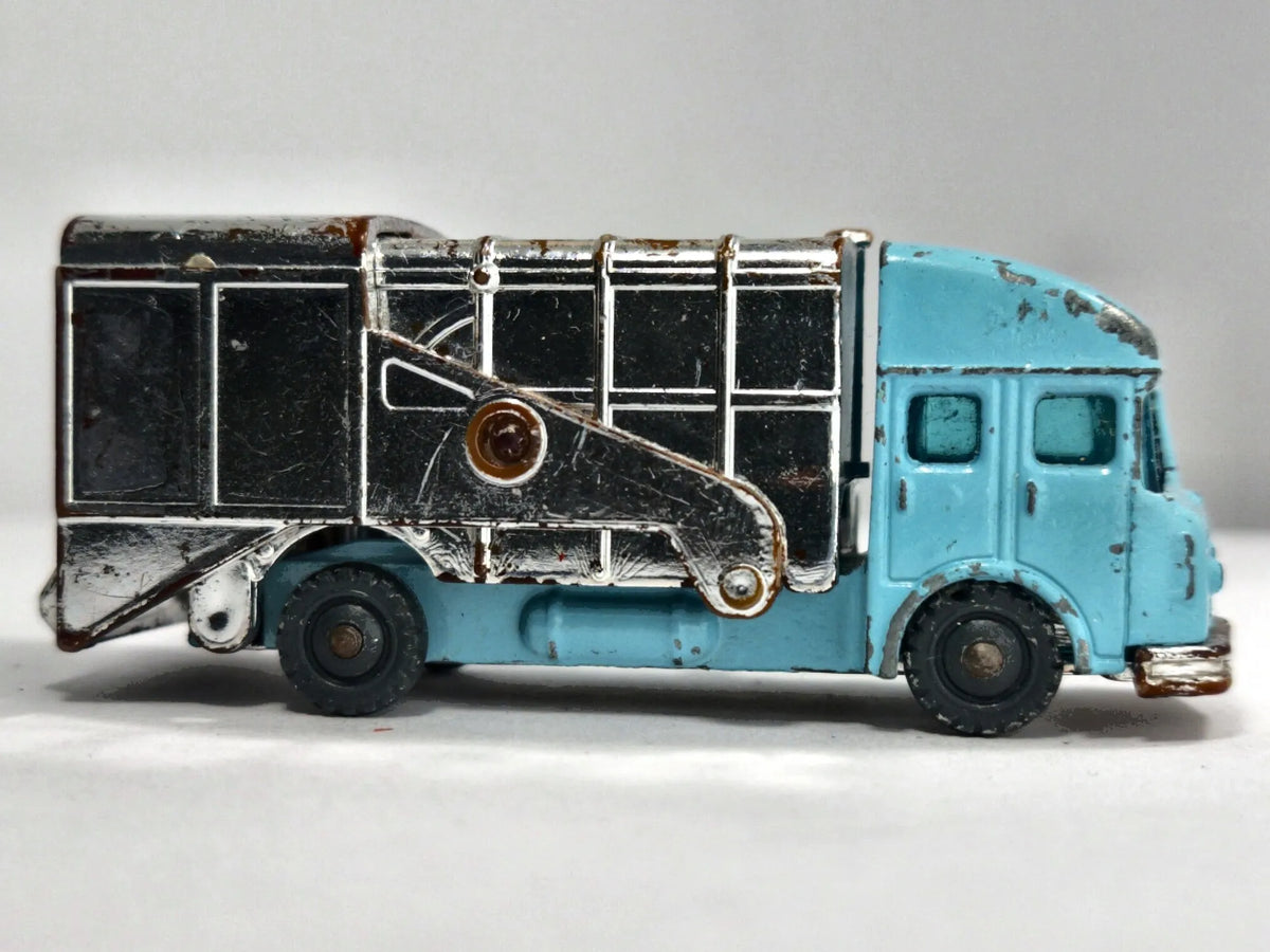 REFUSE VAN Husky '60 Błękitny 1:76 Made in Gt Britain – zdjęcie 4